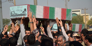 تشیع و تدفین دو شهید گمنام در پارک گلستان اهواز ۱