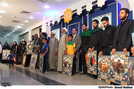 تجلیل از خانواده‌ شهدای مدافع حرم در نمایشگاه قرآن