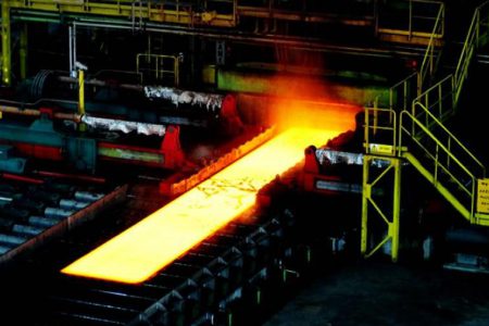 ورق‌های “فولاد اکسین خوزستان” سبد محصولات بورس‌کالا را تکمیل می‌کند